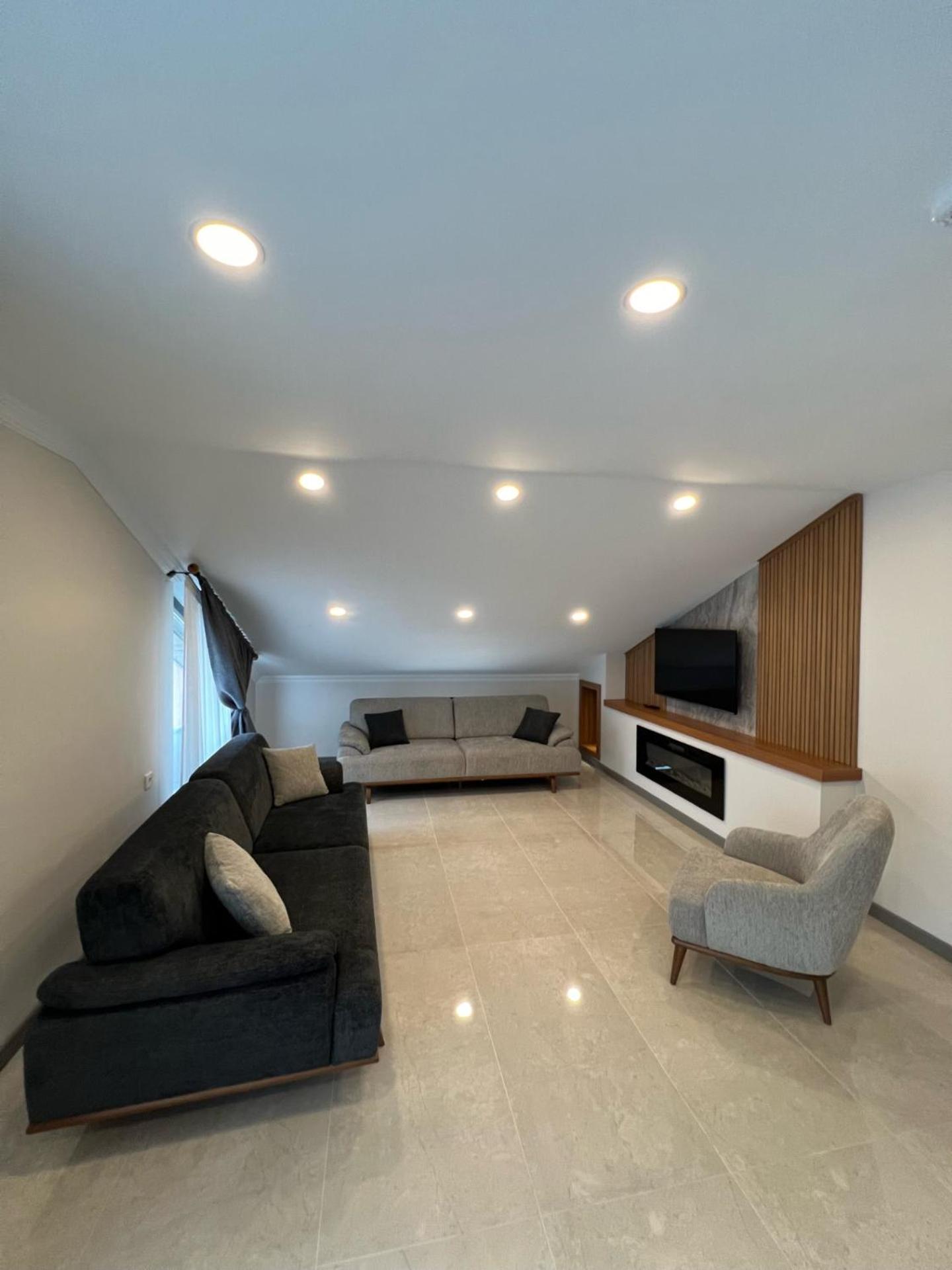 Apartment Imera *
